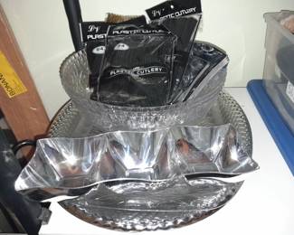 Plastic Party Servingware & Utensils