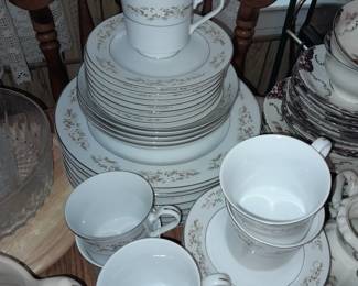 "Springtime" China Set
