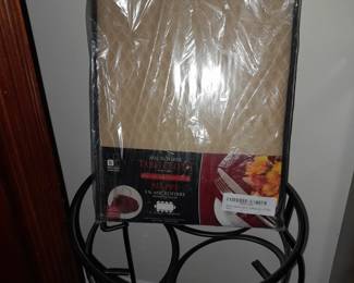 BRAND NEW Microfiber Tablecloth & Cast Iron Plant Stand