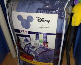 BRAND NEW Disney Jumping Beans Mickey Mouse Full/Queen Bedding