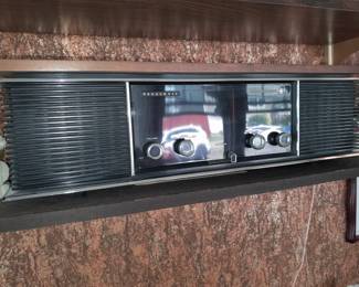 Vintage Wood Case Panasonic Radio