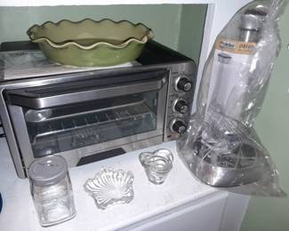 Toaster Oven & BRAND NEW Polder Deluxe Paper Towel Holder