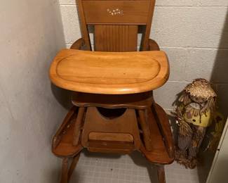 #122	Wood Childs highchair that converts to a desk 	 $25.00 
