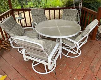 #45	Aluminum Swivel 5 chairs wGlass Top Table - 48x27 	 $175.00 
