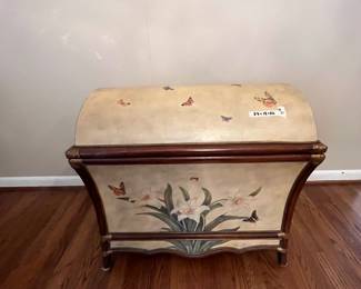 #21	Decorative Floral/butterfly Chest w/lid - 28x18x26	 $100.00 
