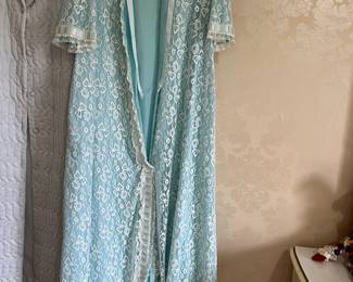 #76	Vintage Robe w/lace overlay - Odette Barsa	 $20.00 
