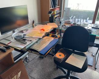 . . . desk/work station