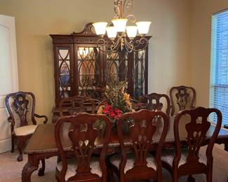 Dining Table (8 chairs) China Cabinet 