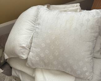 King white comforter with pillows