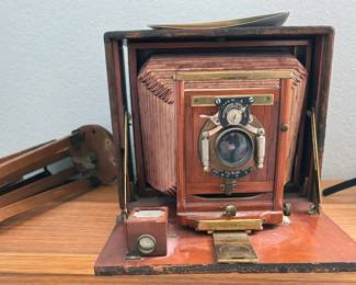 Early 1900s Bellows box camera with tripod