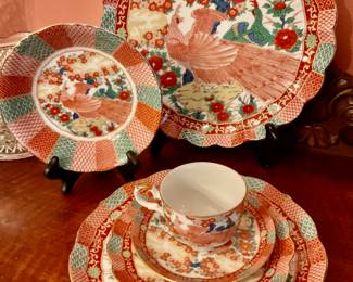 Imari Japanese Peacock Scalloped Gold Edge Dinnerware  place set ting for 12