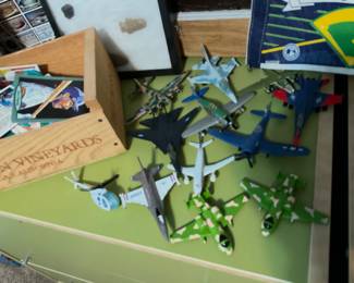 Airplanes for your future pilots 