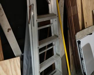 Aluminum Ladder