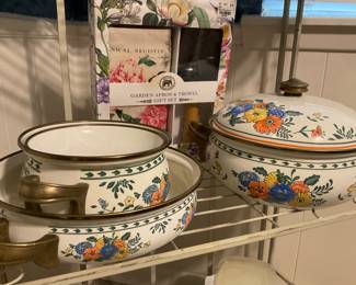 Vintage MKAMENSTEIN enamel cookware