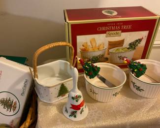 Spode bowls and spreaders