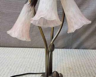 Vintage Meyda Tiffany Style Lily Pad Table Lamp