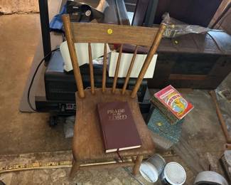 VINTAGE CHAIR AND SONGBOOK