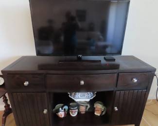 TV stand/sideboard with plenty of storage.