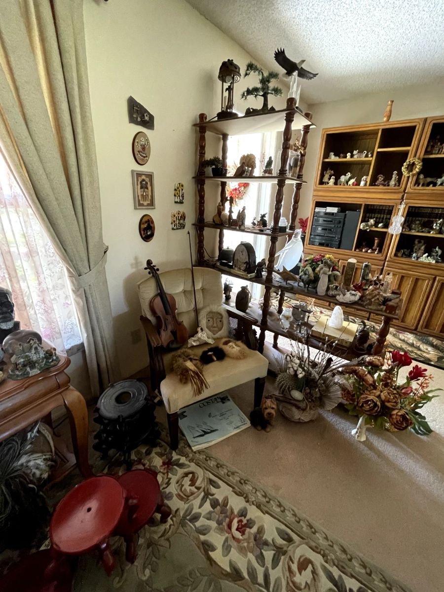 Cape Coral Furniture, Decor, Collectibles,... starts on 4/13/2024