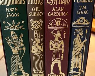 LARGE SELECTION OF FOLIO SOCIETY BOOKS IN SLIP COVER.