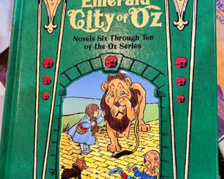 EASTON PRESS LEATHER EDITION "THE EMERALD CITY OF OZ" BY FRANK BAUM.