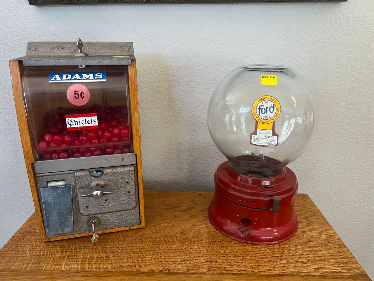 QUALITY ESTATE SALE BY NICHOLS ESTATE SALES... starts on 4/12/2024