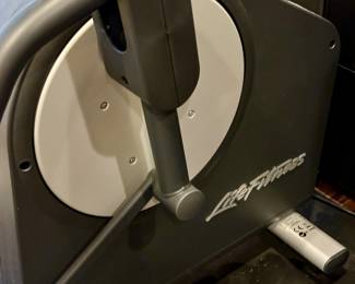 Life Fitness X3 Elliptical Cross Trainer with Advanced Workout Console