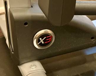 Life Fitness X3 Elliptical Cross Trainer with Advanced Workout Console