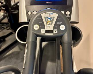 Life Fitness X3 Elliptical Cross Trainer with Advanced Workout Console