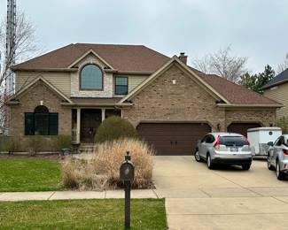Take a Peak at our Beautiful Estate Sale Home in Lovely Ashwood Creek.