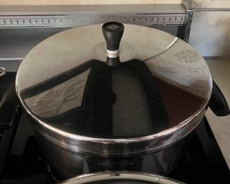 Large Vintage Cutco Pan