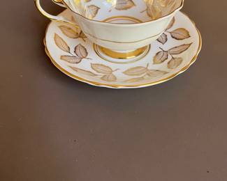 Tea cup with gold