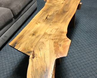 Maheo wood coffee table