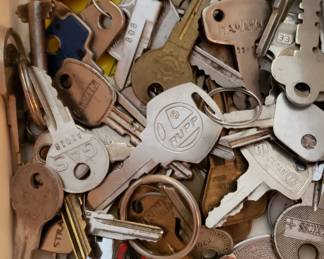 Vintage keys - car, snowmobile, motorcycle, and other locks Rupp, Yamaha, Honda, Pontiac, Artic Cat, etc