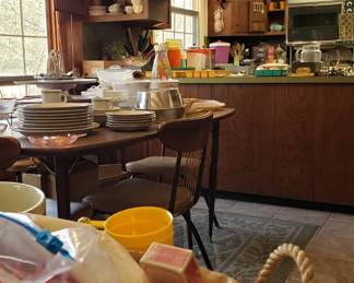 Vintage glassware, pyrex, and glasbake (new in the box)