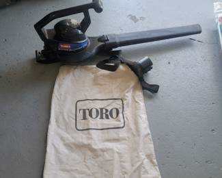 Toro Electric Leaf Blower And Bag  ( Works Great ) 