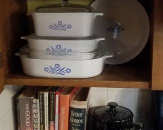 Vintage Corning Ware casseroles; pie plate