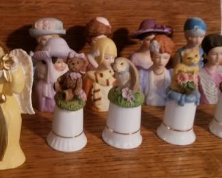 Full vintage thimble collections