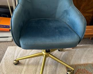 Velvet Chair 