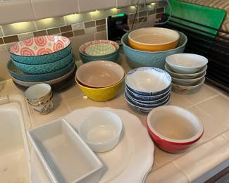 Bowls/ Dishes 