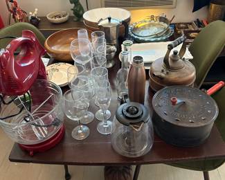 Glassware/ Popcorn / Mixer 
