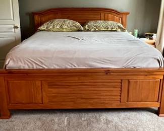 Broyhill king size bed