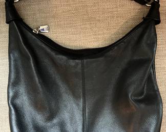 Coach black leather purse (to be authenticated)