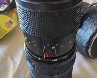 Vivitar 75-205MM Zoom Lens