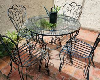 Patio Table with 4 Chairs