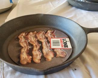 Lodge Cast Iron Frying Pan