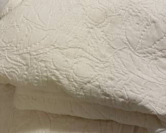 H32 - $95. Heavy Pottery Barn Duvet & Cover. Queen Size. 