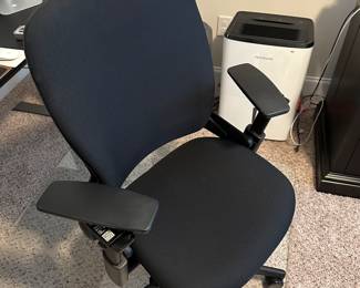 O37 - $175. Steelcase Office Chair LeapV2. 