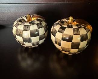 M30 - $175 - Courtly Check Apple Salt & Pepper Shakers
