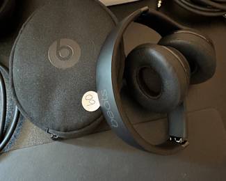 O18 - $60 Beats Headphones wireless Solo